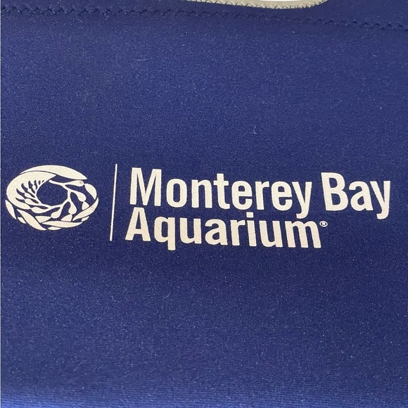 Monterey Bay Aquarium Blue Neoprene Bag - Picture 2 of 11
